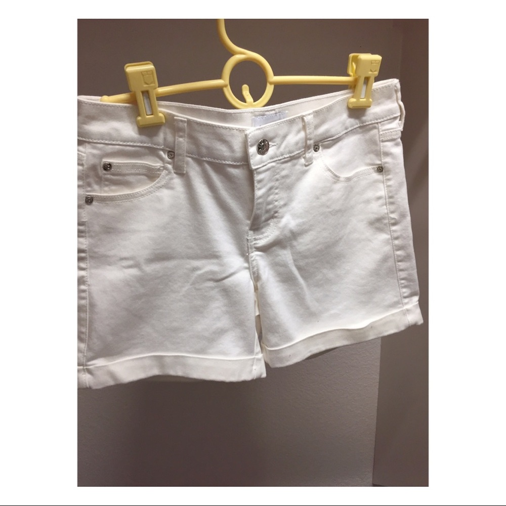 Celebrity Pink White Midi Shorts
